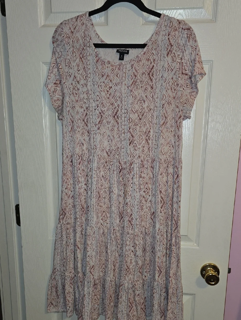 torrid Pink &‎ White Geometric Tiered Midi Dress